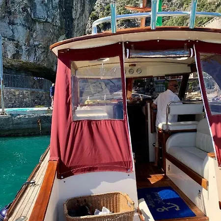 Ξενοδοχείο με διαμερίσματα Palazzo Margherita 4*